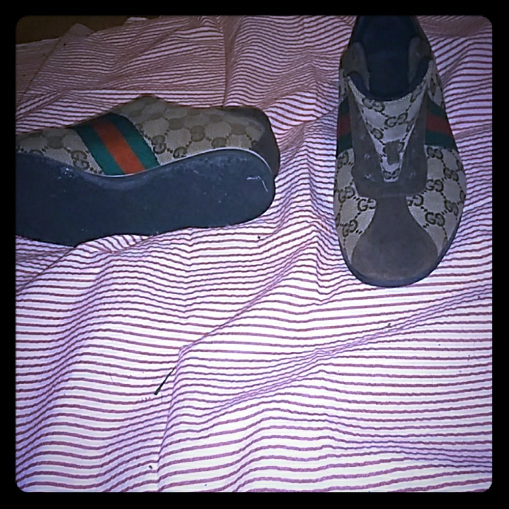 Gucci Ace GG Supreme women's  size 9 B (117706)